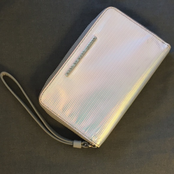 Marc By Marc Jacobs Handbags - Authentic Marc by Marc Jacobs Wingman Wristlet